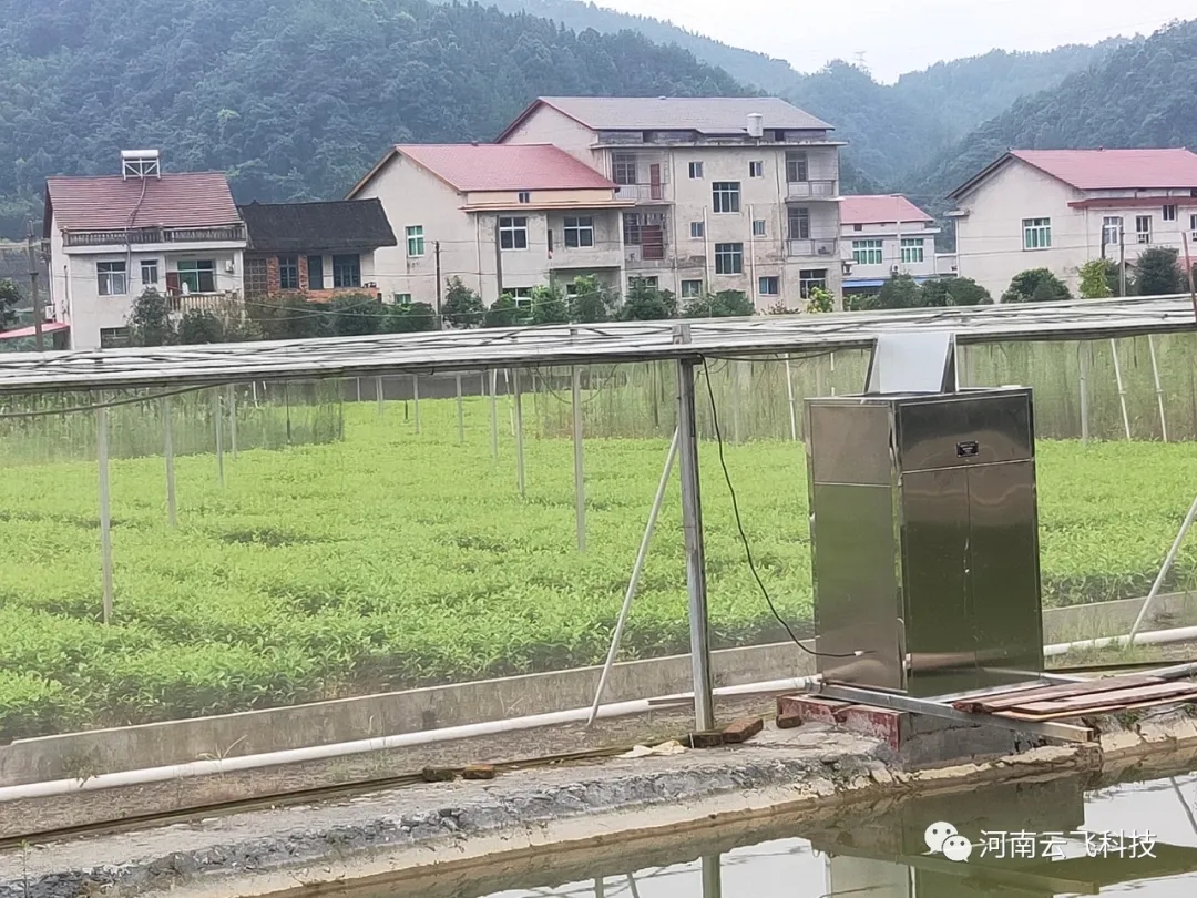 高空测报灯